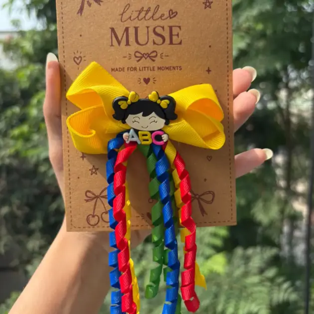 Multicoloured Tail Bow